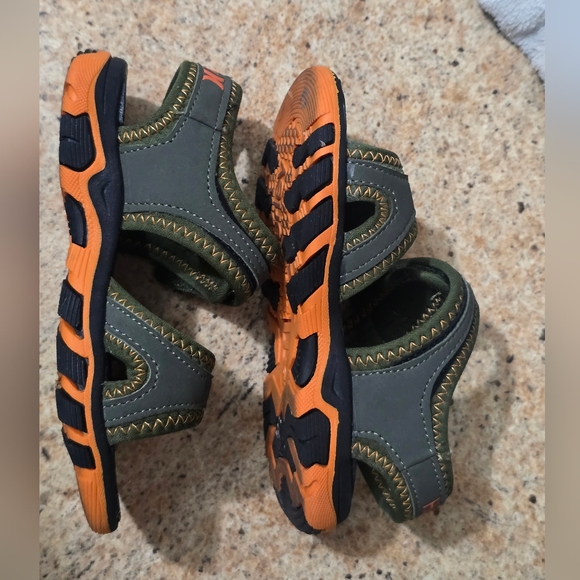 Sold - Picture 7 of 8